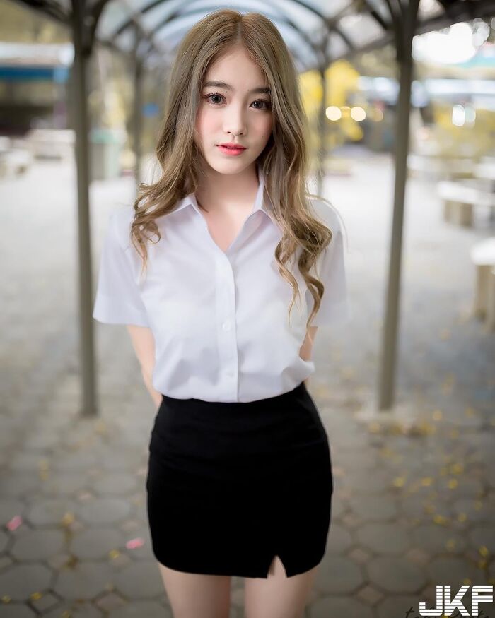 清純美少女 纖細身材顏質又高 迷人笑容更讓我直接戀愛了！ 7th image