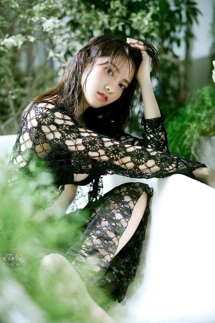 桃月なしこ、今でも現役ナースの美人レイヤー桃月なしこ、カラダ絞ってFカップ巨乳... 18th image