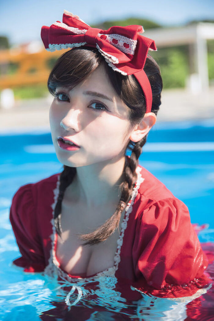 桃月なしこ、今でも現役ナースの美人レイヤー桃月なしこ、カラダ絞ってFカップ巨乳... 24th image