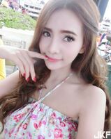 泰國最美老闆娘 總是帶著「兩粒」來見客 網友直呼:好想喝泰奶!