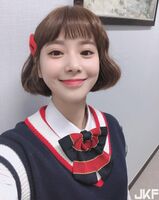 甜美學生妹 「超甜笑容+粉嫩顏值」 讓人好想要照顧她!