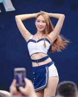 辣妹「檸檬」展現發育良好的絕世美景 曲線真誘惑 (10P)