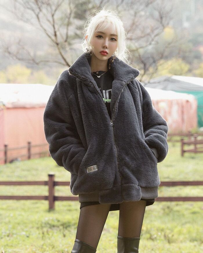 天生散發美艷氣息 巨級長輩呼之欲出搶奪焦點 2th image