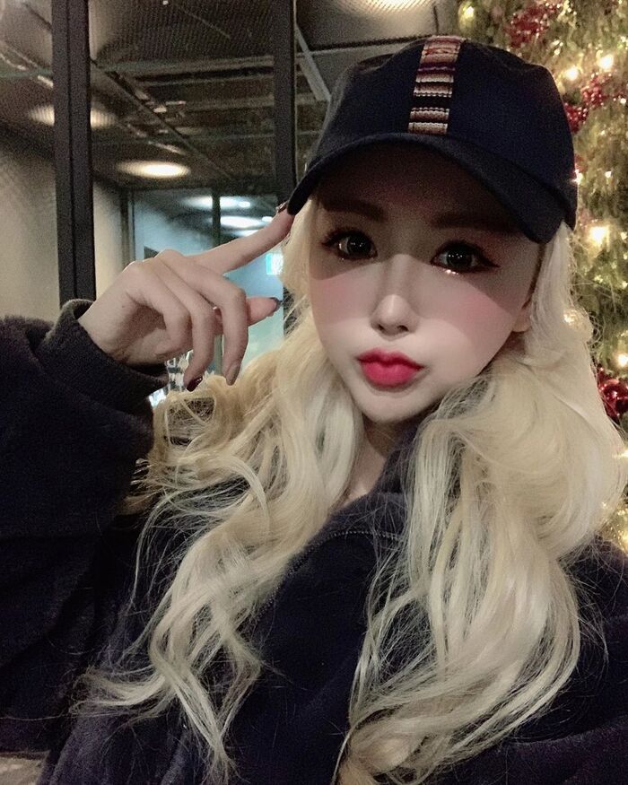 天生散發美艷氣息 巨級長輩呼之欲出搶奪焦點 4th image