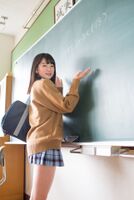 清純學生妹河村楓華 活潑甜美融化每人的心