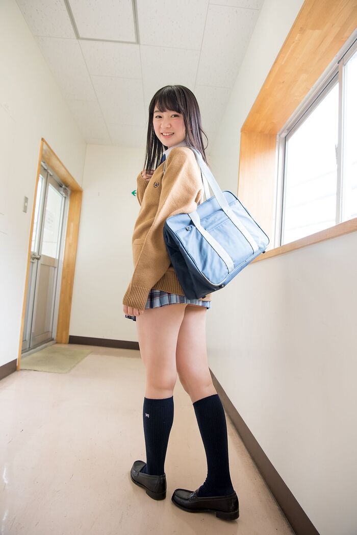 清純學生妹河村楓華 活潑甜美融化每人的心 28th image