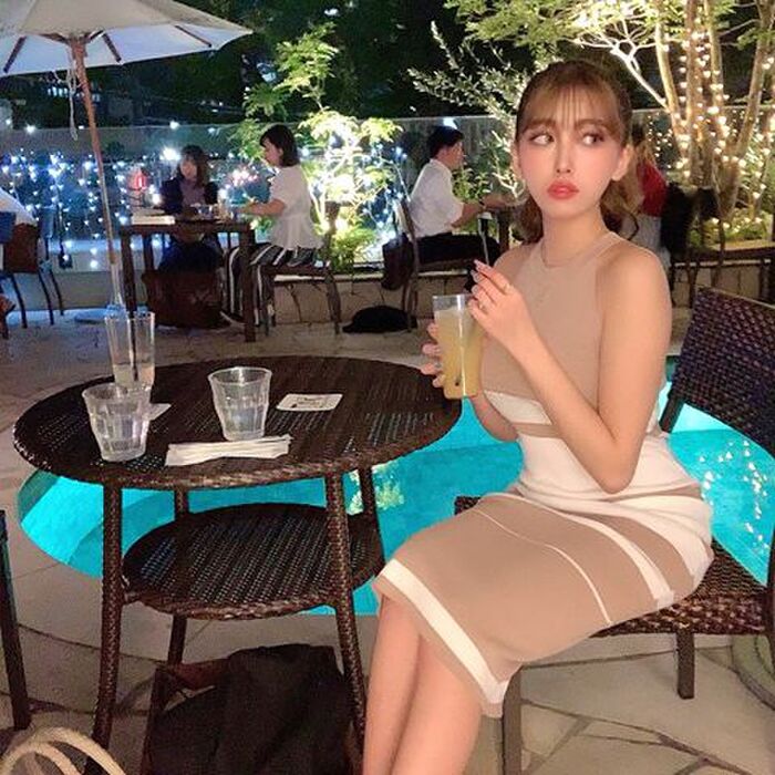 Oura Ona 清純妹寬衣解帶 不科學身材全exposure 光 6th image