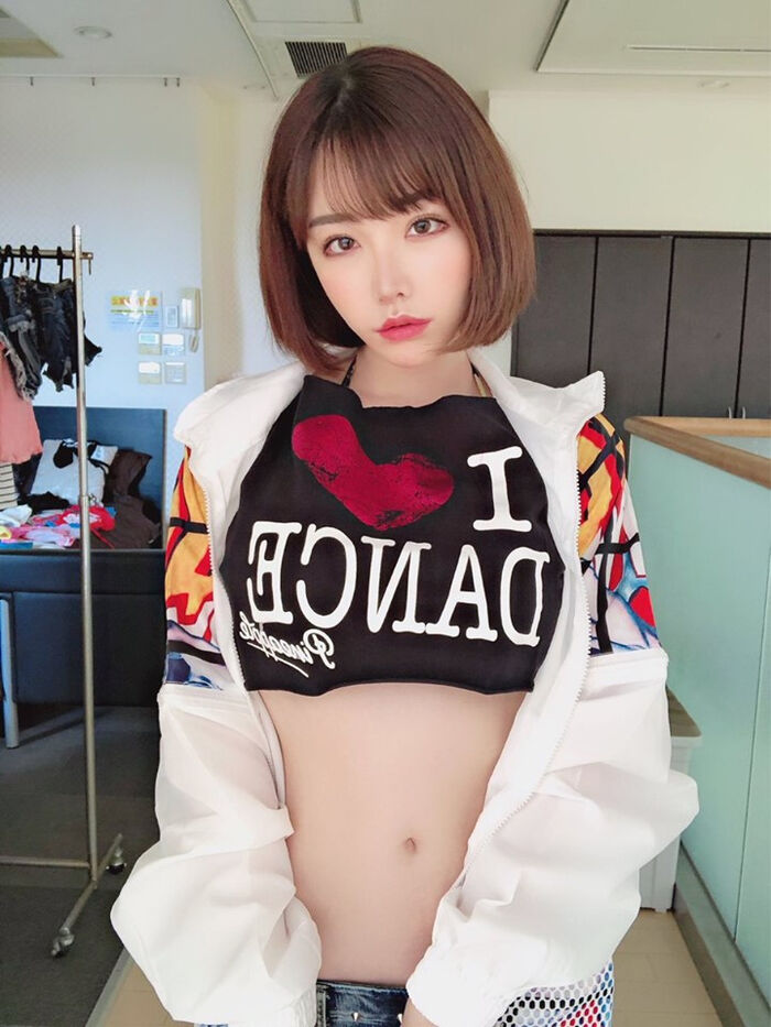 百變性感尤物 Eimi Fukada 25th image