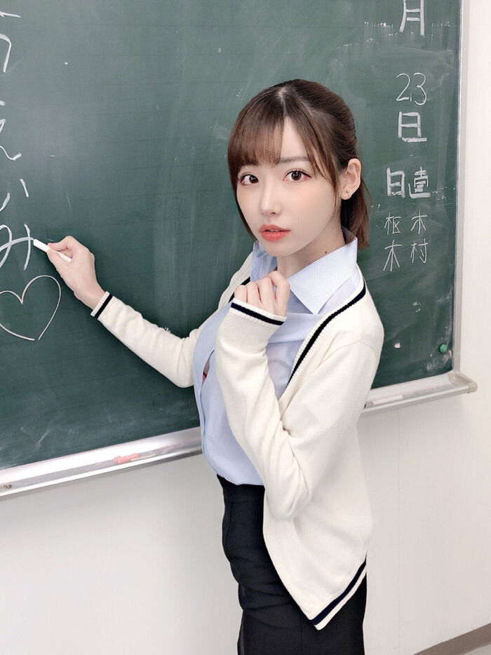 百變性感尤物 Eimi Fukada 27th image