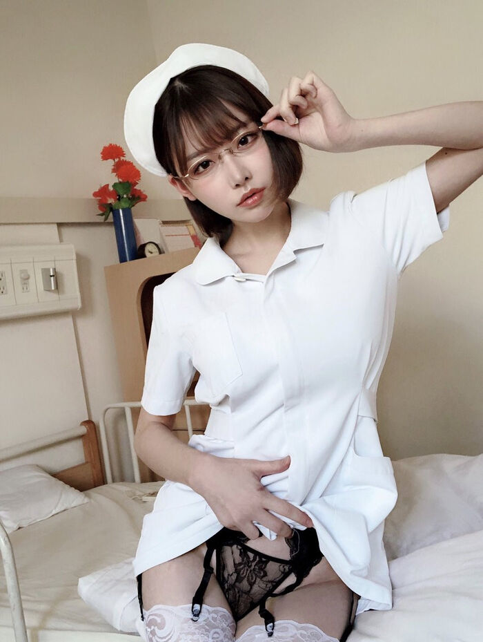 百變性感尤物 Eimi Fukada 3th image