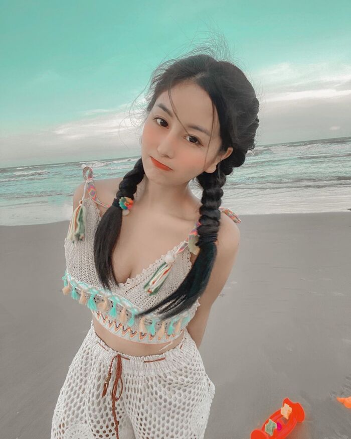 越南學生妹 長髪校服造型才是重點 3th image