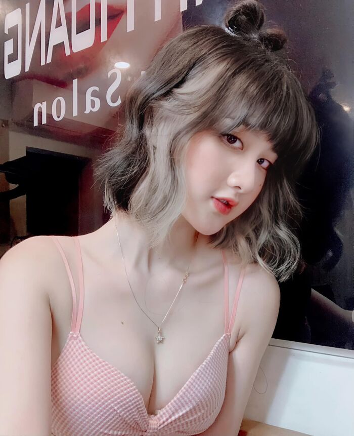 來自越南的「短髮尤物」! 迷茫眼神+渾圓雪乳=temptation 指數 100 % 5th image