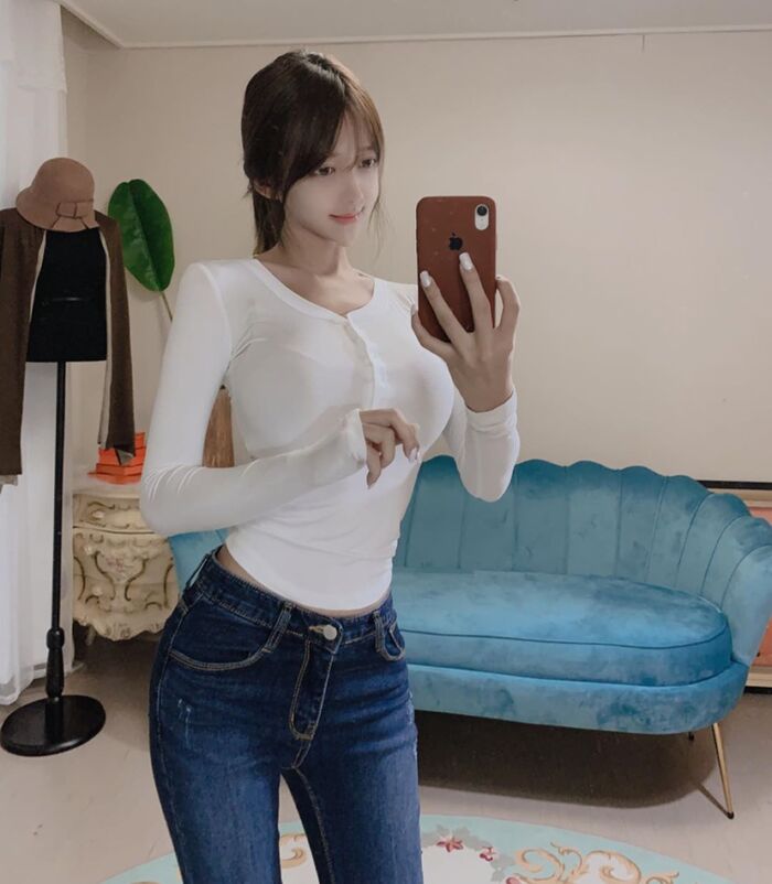 Liberation 清純甜美酥chest half-dew 凹凸有致身軀一覽無遺 14th image