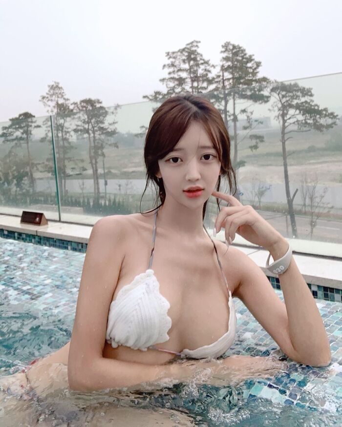 Liberation 清純甜美酥chest half-dew 凹凸有致身軀一覽無遺 5th image