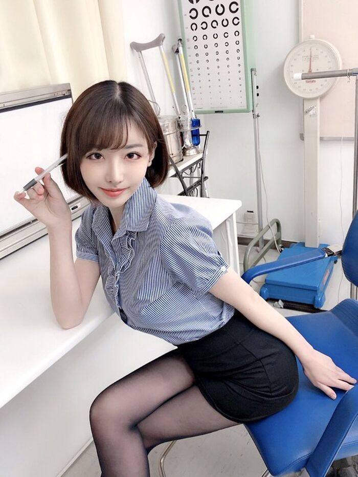 Eimi Fukada Off-Shot Statue 10th image