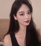 暗黑型少女 「精緻五官+纖細身材」 找女友就是要找這種!