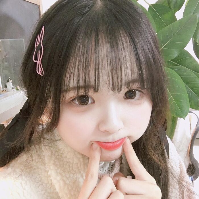 呆萌韓妞 蘿莉模樣惹人疼愛 網:好想把她帶回家~ 3th image
