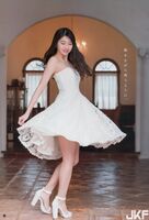 Maria Makino 純真少女吸引人們的目光 看了讓人口水直流!