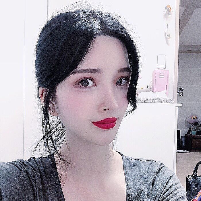 高冷暗黑型少女 纖slender material 加上那眼神 簡直把我迷到受不了~ 12th image