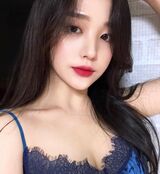 氣質韓妞 擁有高顏值加上那完美身形 挑逗眼神讓人心癢癢...