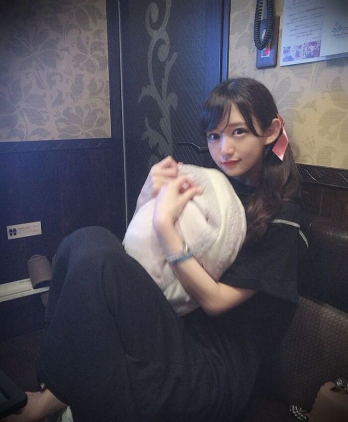 星奈あい、同級生にオナネタにされた人気AV女優 3th image