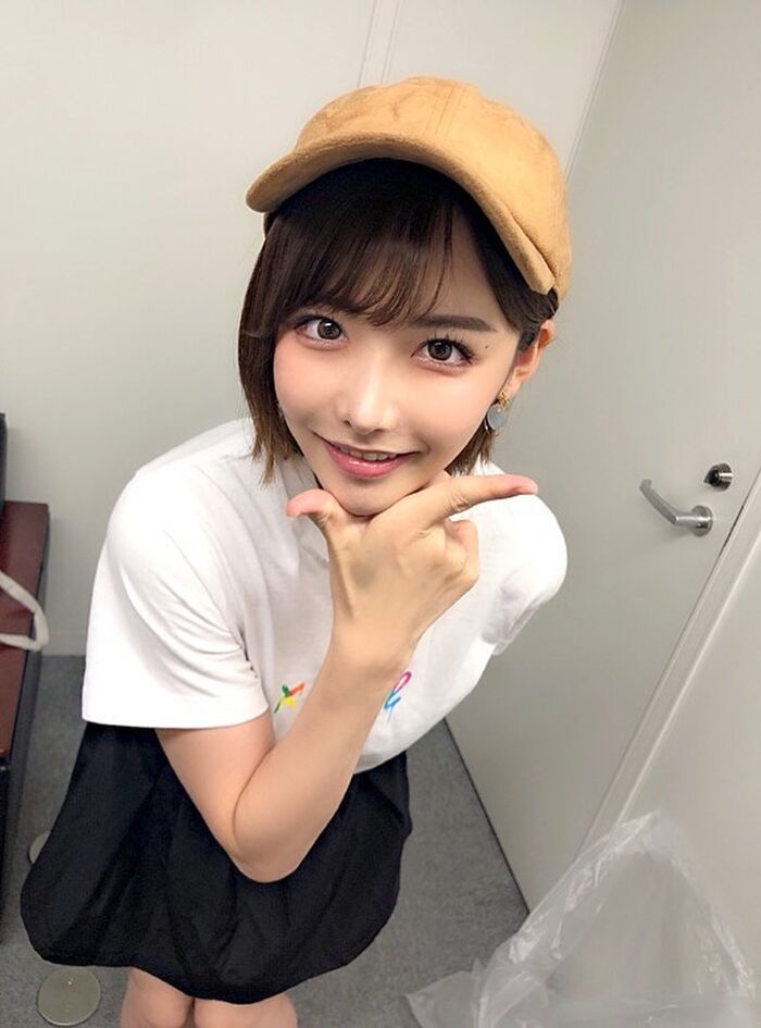 Eimi Fukada Off-Shot Statue 17th image