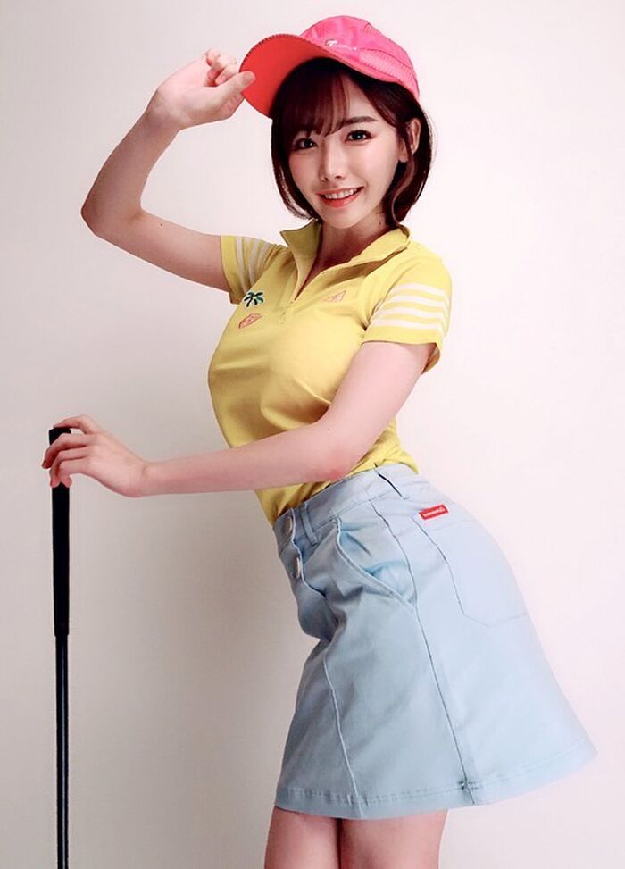 Eimi Fukada Off-Shot Statue 4th image