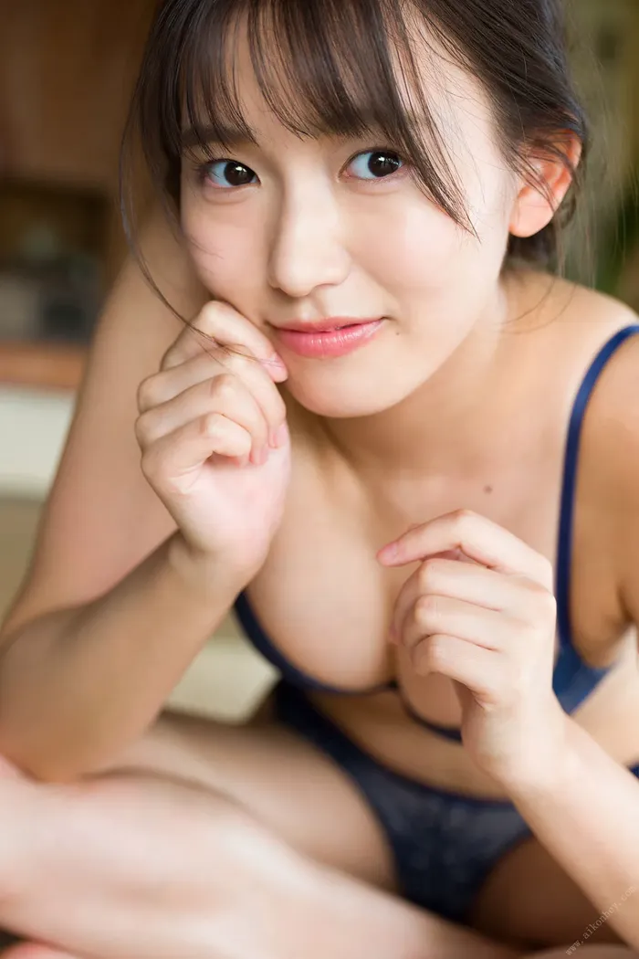 [Shida Oto 29] A cute 25-year-old gravure image with a smile who shows off her seductive body in a bikini that is too cute (16) 42th image