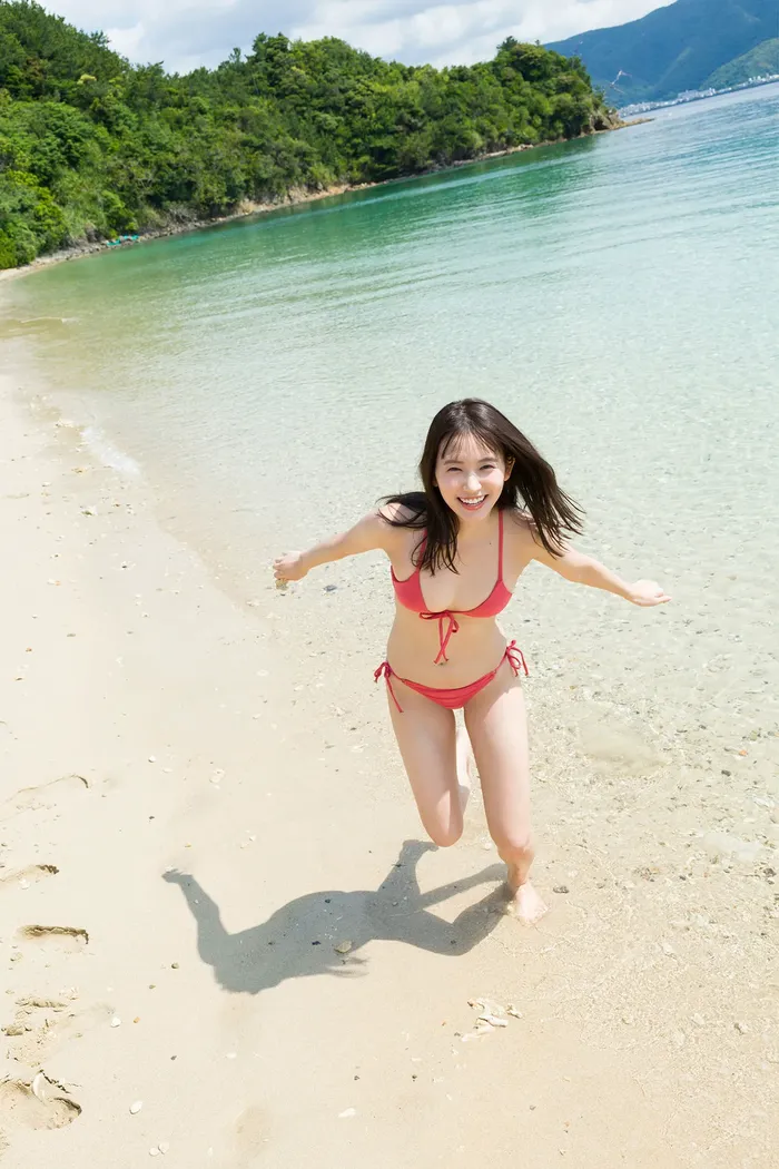 [Shida Oto 29] A cute 25-year-old gravure image with a smile who shows off her seductive body in a bikini that is too cute (16) 8th image