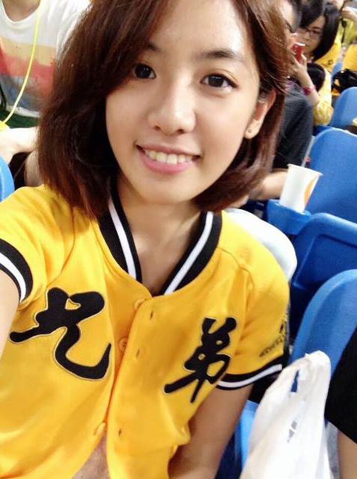 學姊黃瀞瑩真的那麼正嗎??? 還是只有頭髮還可以??? 8th image