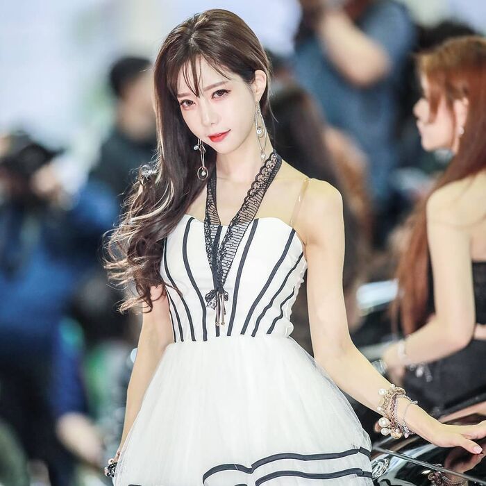 liberation渾圓美乳辣到不科學 甜美笑容讓網友riot 12th image