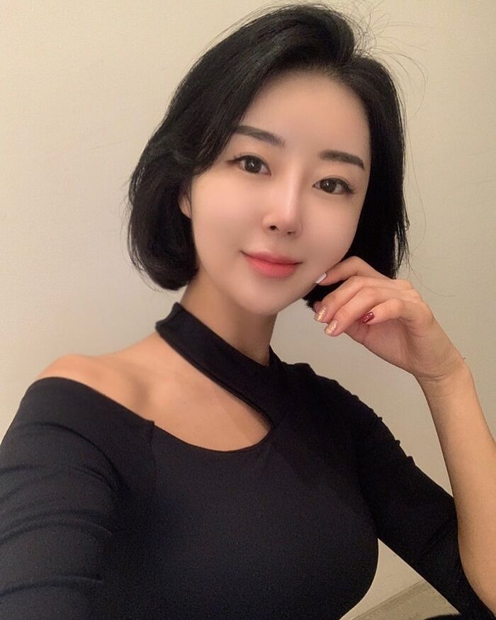 韓國短髮甜姊兒 火辣胴體誘人眼神令人渾身酥麻 5th image