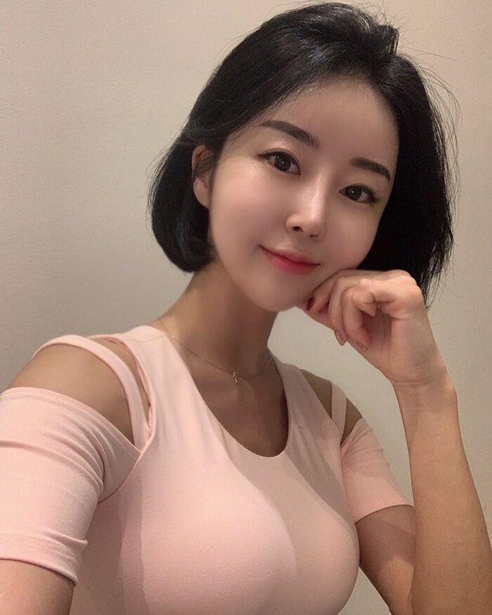 韓國短髮甜姊兒 火辣胴體誘人眼神令人渾身酥麻 6th image