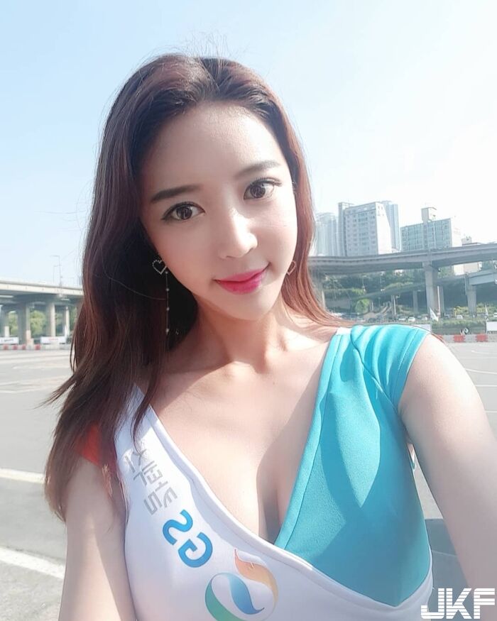 Innocent type beauty chest front grain 'water drop milk' super satisfactory net: grasp 臉塞進去一定很舒服! 10th image