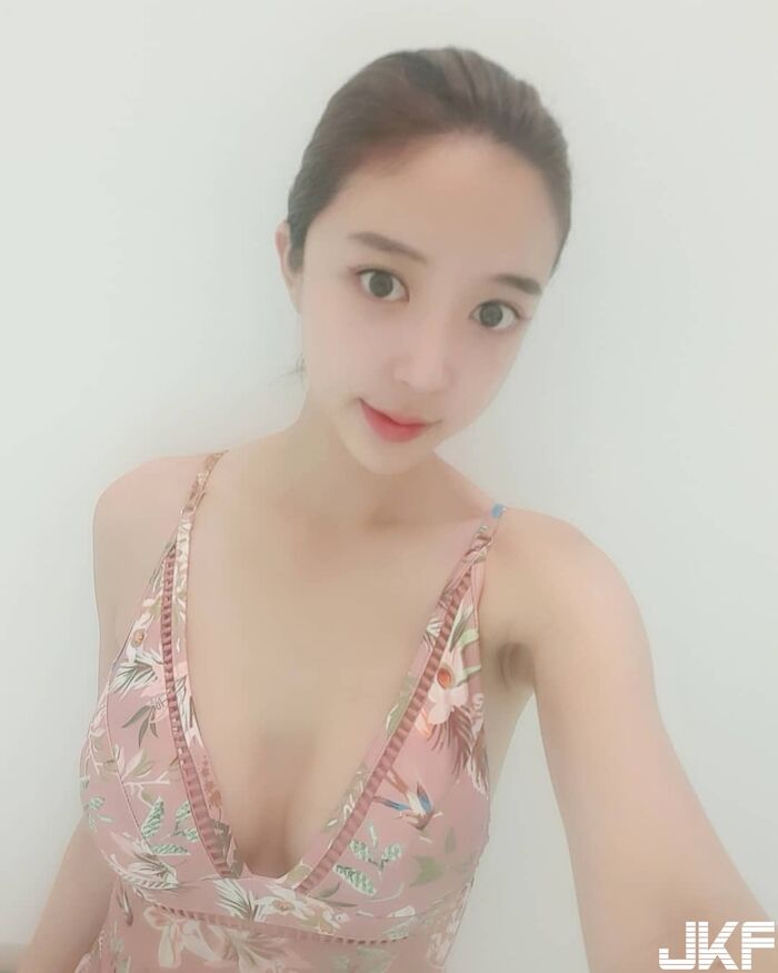 Innocent type beauty chest front grain 'water drop milk' super satisfactory net: grasp 臉塞進去一定很舒服! 6th image