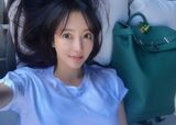 仙女下凡 長髮姊姊「重級雪乳」走路有風