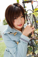 Short beard actress Mana Sakura Frankincense Tokuno Renjin Head Eye Flower