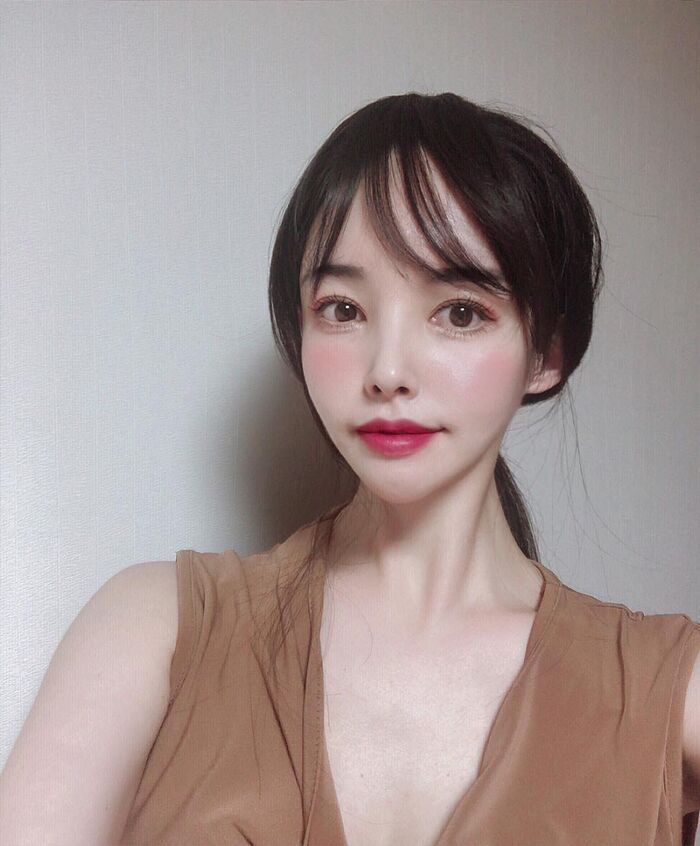 High Cold Feeling Positive Sister Chest Front 兩團白皙奶超圓潤 好想伸手摸一括啊! 9th image