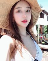 韓國美妝部落客 「粉嫩臉蛋+豐滿隱乳」 簡直就是我的女神啊!