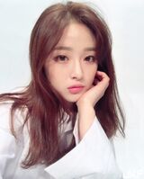 氣質清新妹子 看到那雙無辜眼神 讓人好想要照顧她喔...