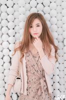 甜美白皙女孩 「鄰家樣子」超惹人疼! 有種說不上的suction power!