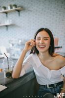 曼谷甜心正妹 Ploy Srp 綻放香shoulder 這女孩我給滿分!