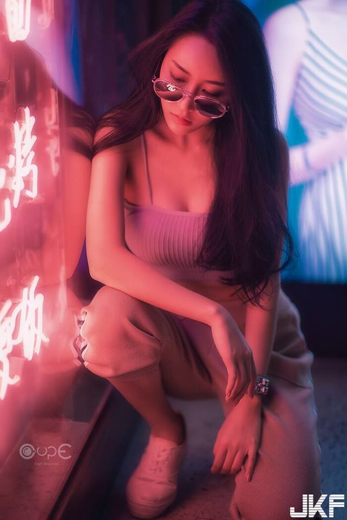 Also, 甜又壞的女孩 挺出子彈chest 讓人好想駕馭她 15th image