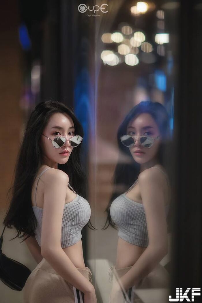 Also, 甜又壞的女孩 挺出子彈chest 讓人好想駕馭她 22th image