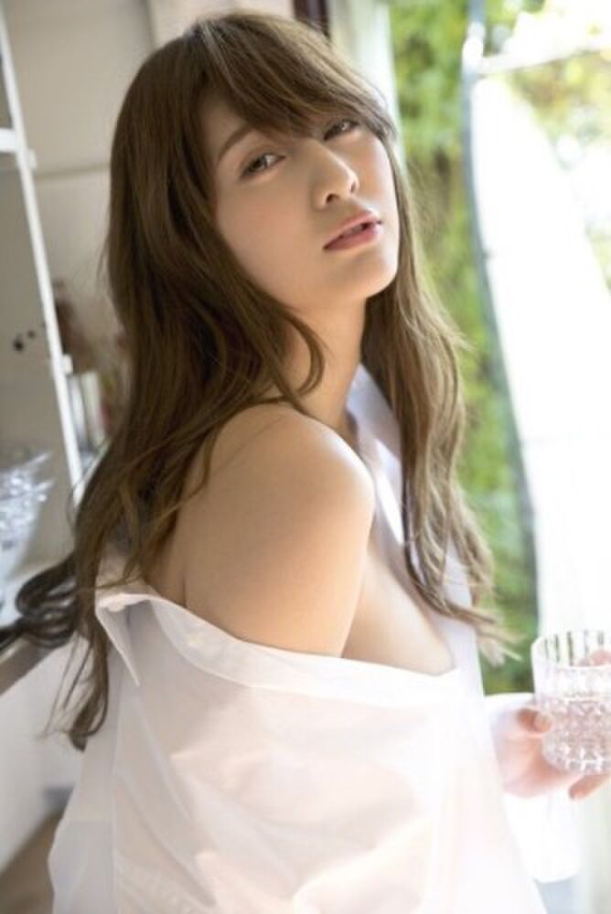 Angela Mei 17th image