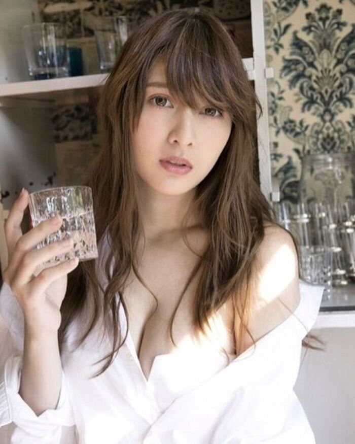Angela Mei 30th image