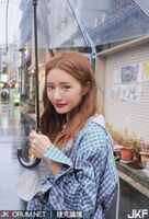 Individuality Female Woman Laughing Zhong 帶點無辜的感覺 讓人想好好呵護......