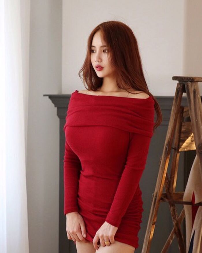 Korean Ig Hongjin 15th image