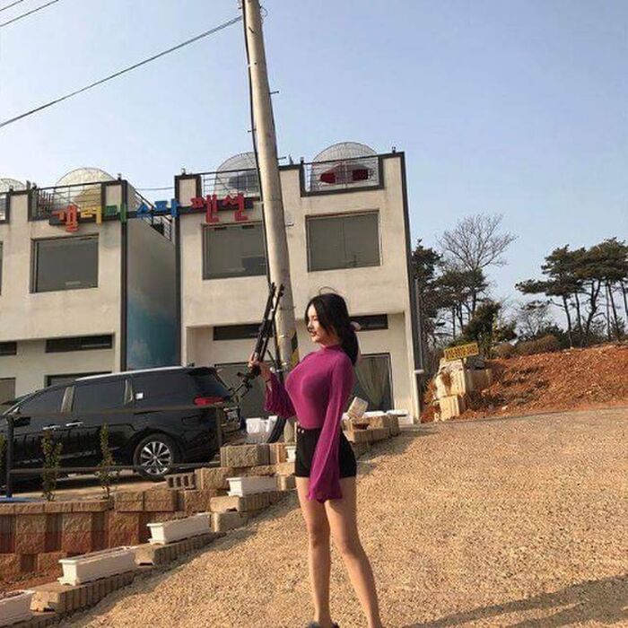 Korean Ig Hongjin 4th image