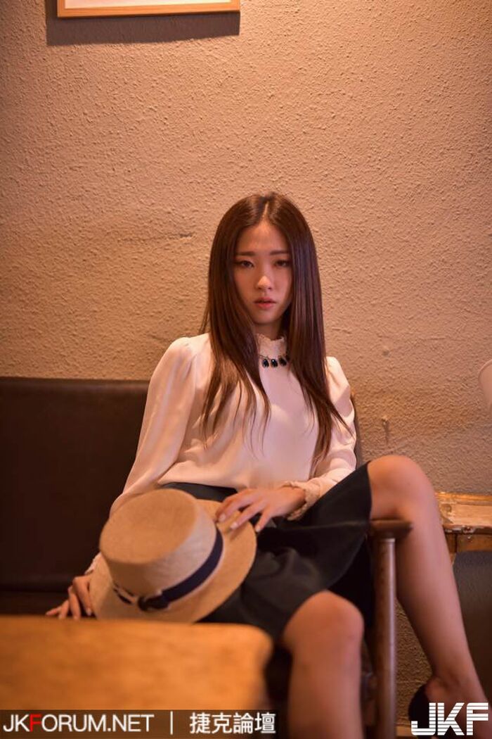 首爾美女 Yoon Hye Won 高顏值美女完美身身材超長美腿! 7th image